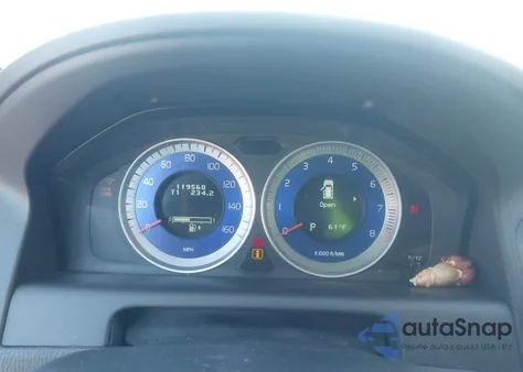 2011 Volvo Xc60 3.2 R-Design from USA, damaged, VIN YV4940DZ9B2218432